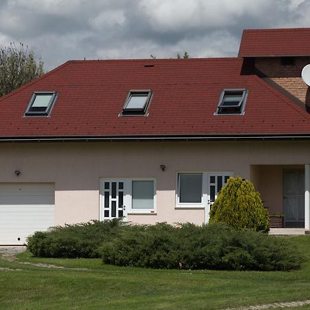 Apartment Oreskovic オトチャッツ エクステリア 写真