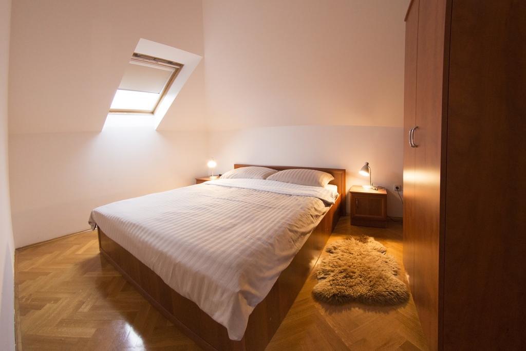 Apartment Oreskovic オトチャッツ エクステリア 写真
