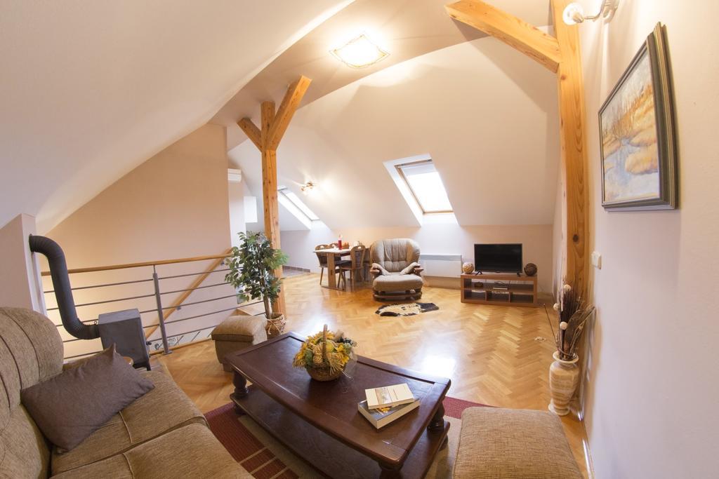 Apartment Oreskovic オトチャッツ エクステリア 写真